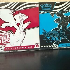 Pokemon Elite Trainer Box Set - Red and Blue